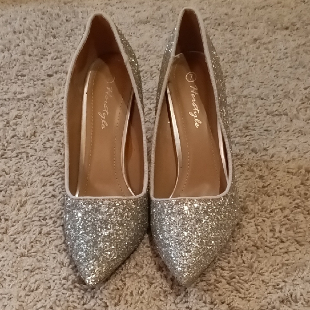 Herstyle Glittering Silver Heels